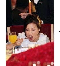 何炅吃瓜杨紫吃瓜视频,欢乐互动引网友热议