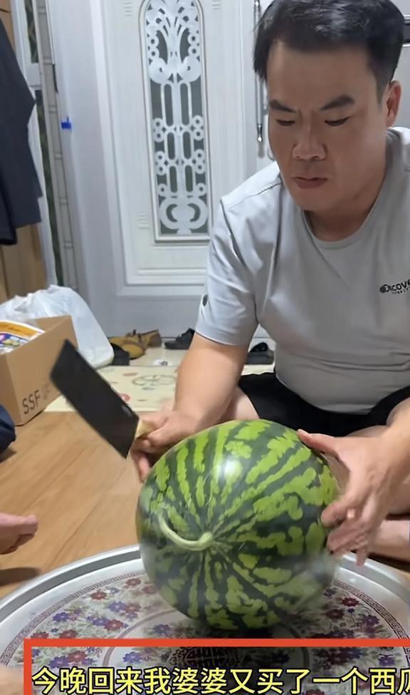 前往吃瓜现场,一场全民狂欢的幕后故事