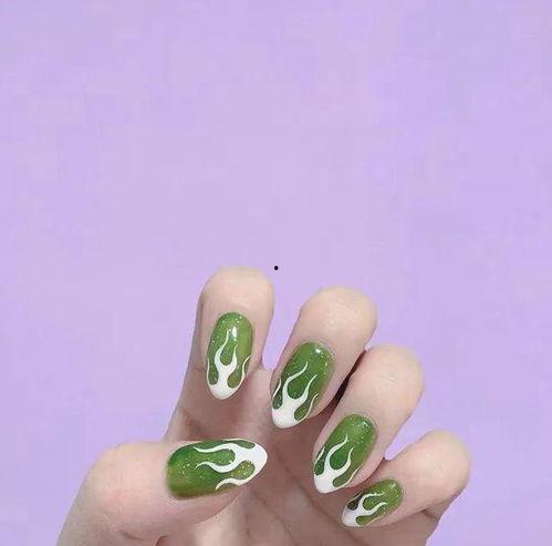 美甲吃瓜,揭秘美甲潮流背后的故事